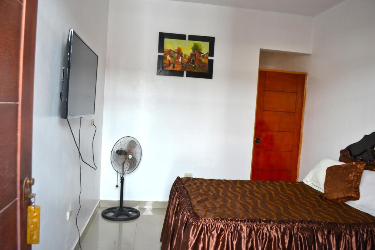 Hostal El Sueno De San Martin Paracas Exterior photo